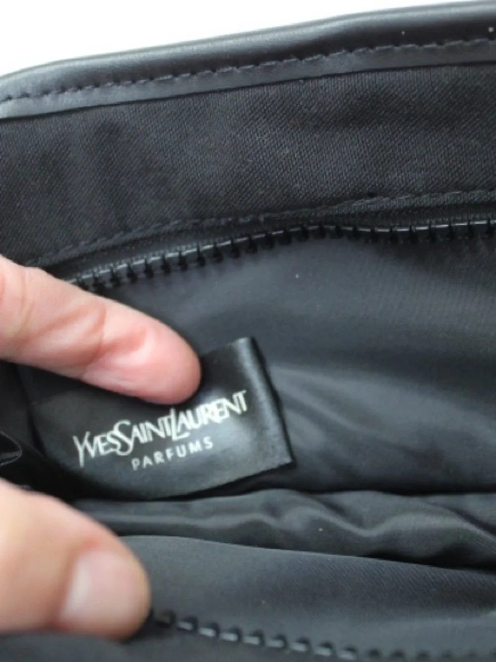 Yves Saint Laurent parfums Make Up Bag
